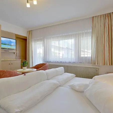 ベッド・アンド・ブレックファスト Gaestehaus Ahornblick