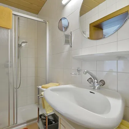 Bed & Breakfast Gaestehaus Ahornblick