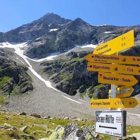 Bed & Breakfast Gaestehaus Ahornblick Mayrhofen